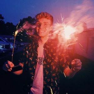 Meet your Posher, Ethan